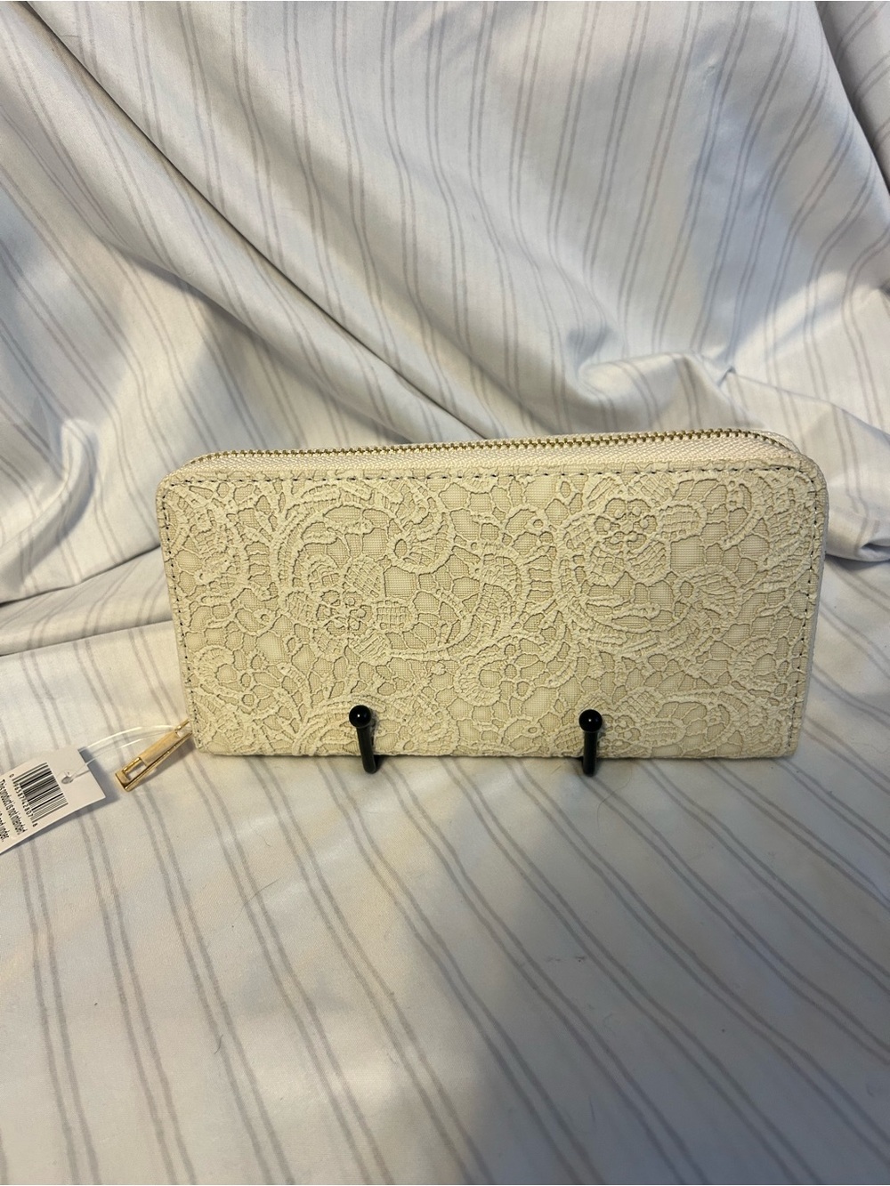 Lace Zip-Around Wallet - Cream NWT